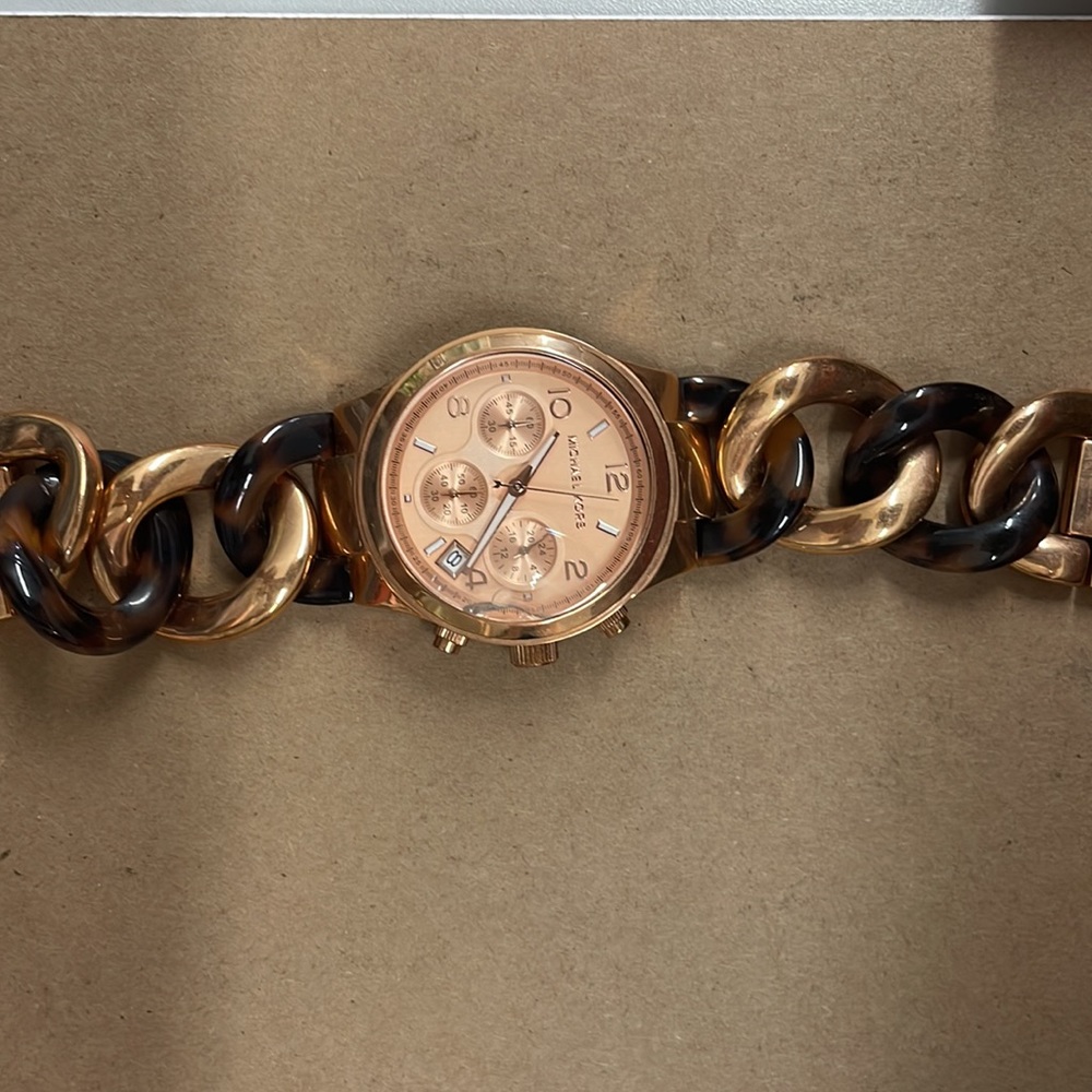 Watch - Picture 2 of 2